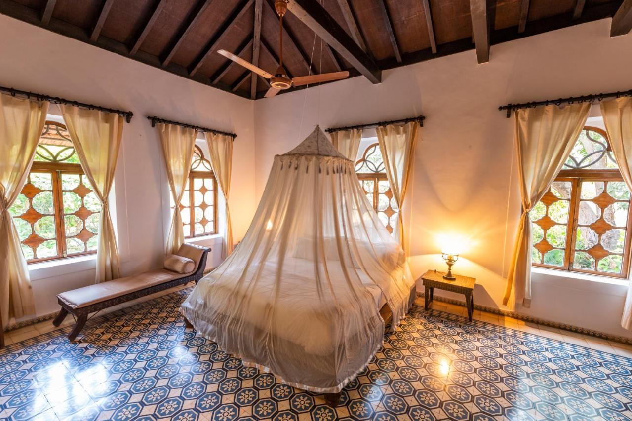 Marbella Guest House Sinquerim Bagian luar foto